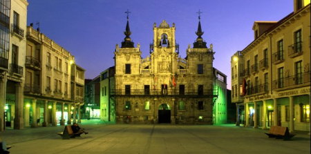 Plaza Mayor y Ayuntamiento de Astorga
