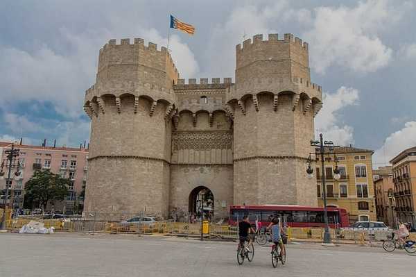 Torres de Serrano en Valencia