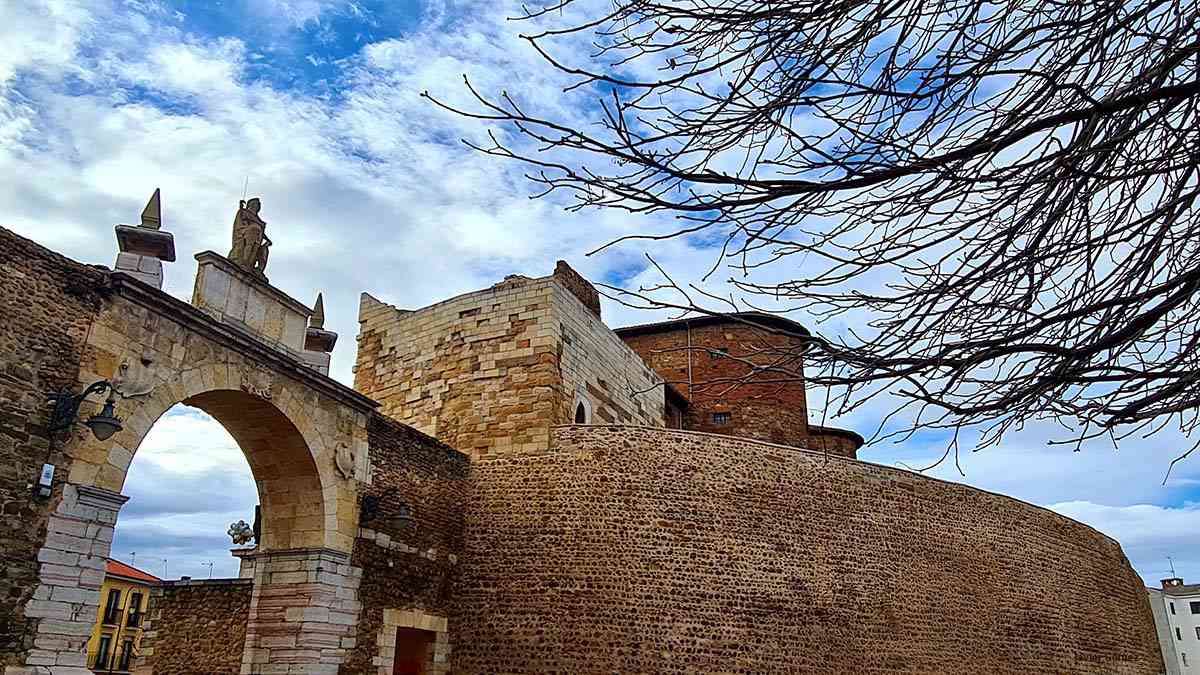 murallas de leon